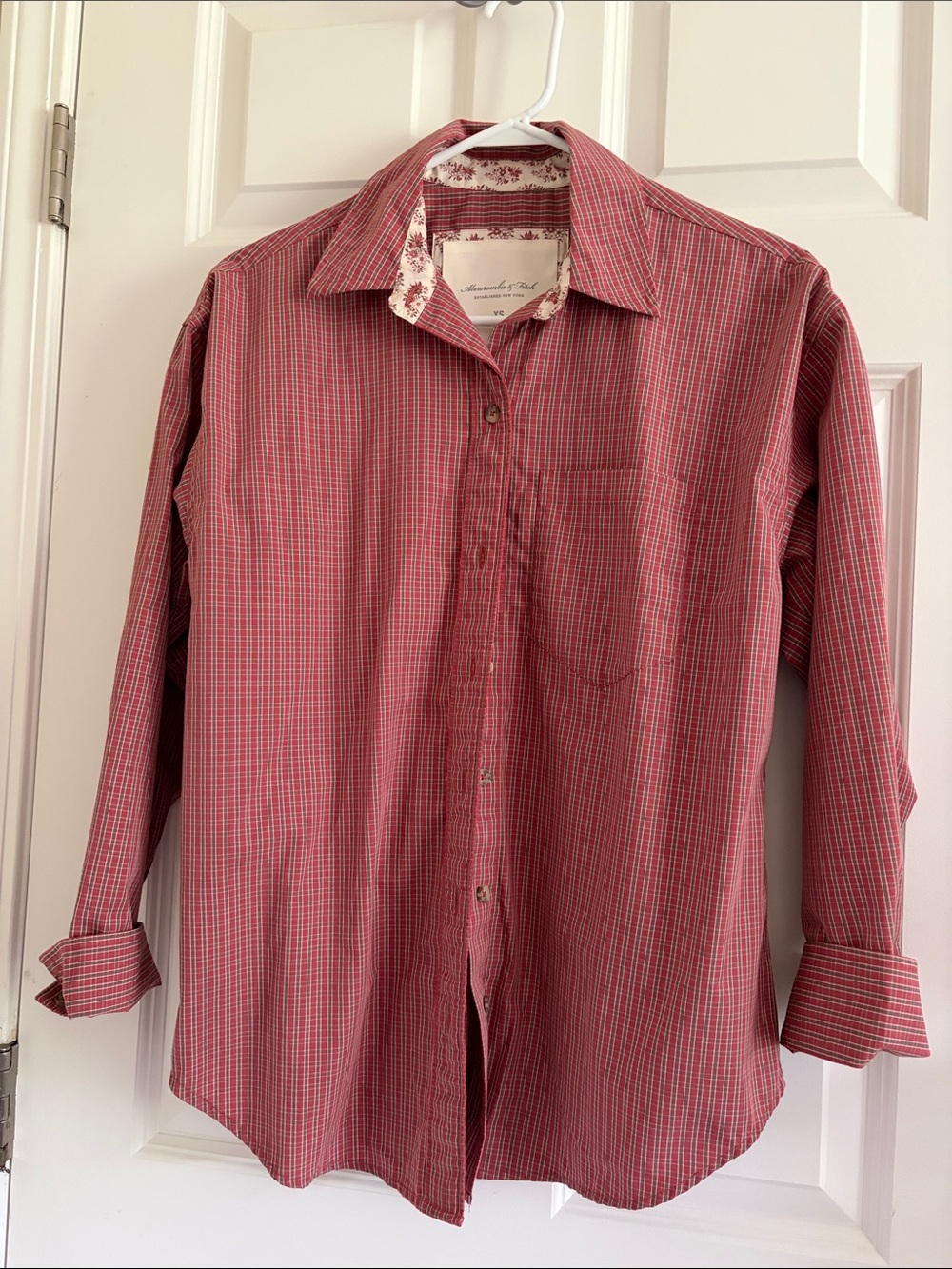 NWOT-American Eagle Outfitters Red Plaid Button-Down Shirt